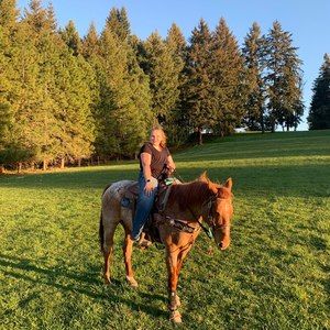 Meet your Posher, Cortney